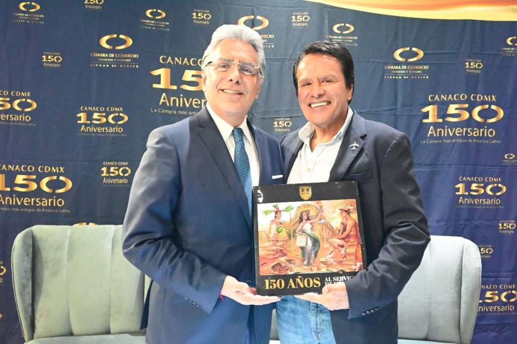 Jesús Rodríguez Cárdenas, presidente de la Canaco CDMX y Juan Enríquez.