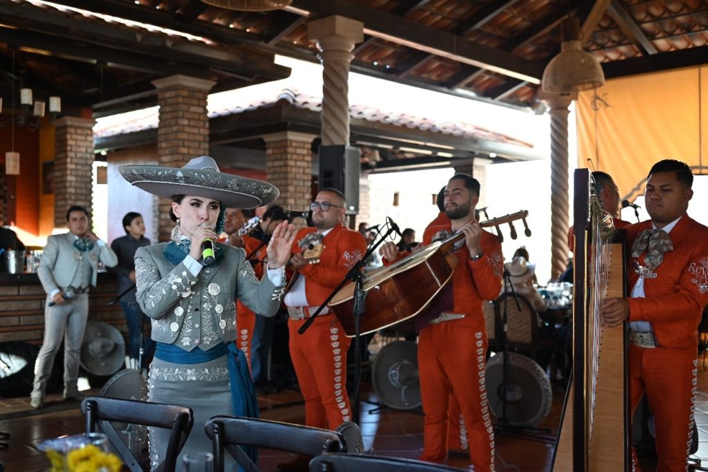 Tarde mexicana y de mariachi en la Hacienda El Presidio en Arandas Jalisco.