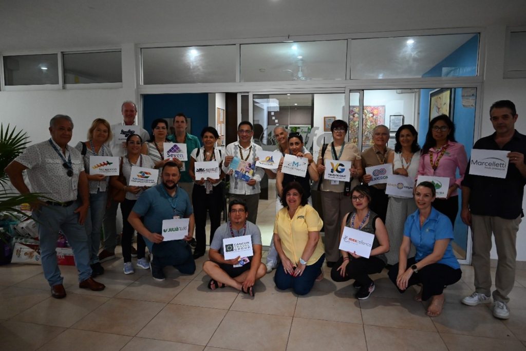 Socios CONEXSTUR realizaron una donación a la asociación VIFAC – Mérida.