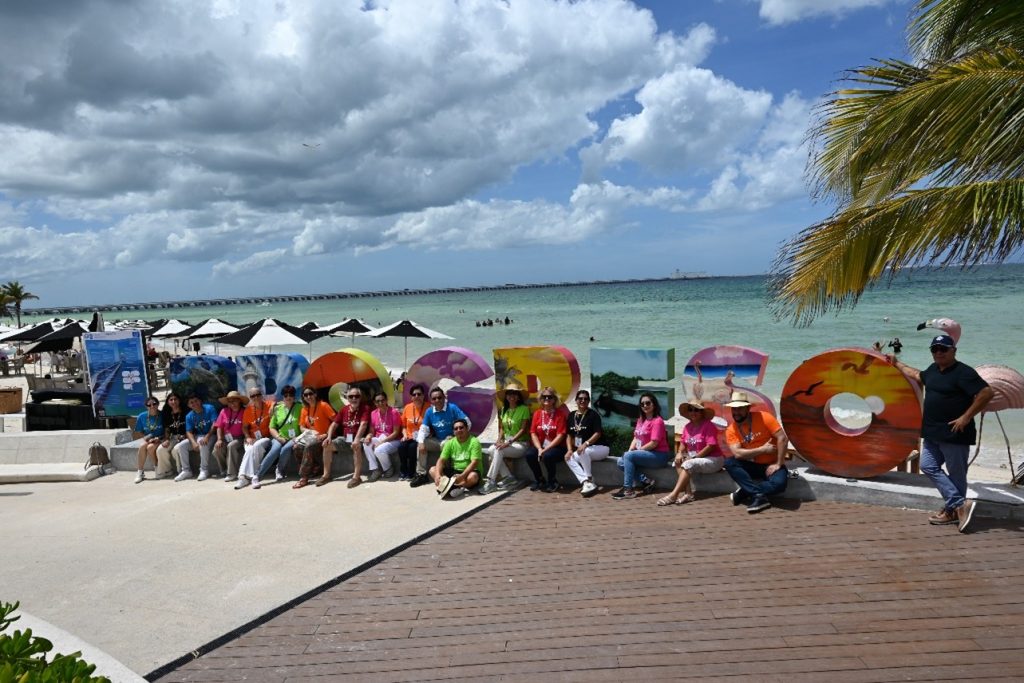 Socios CONEXSTUR visitaron las playas de Progreso en el estado de Yucatán.