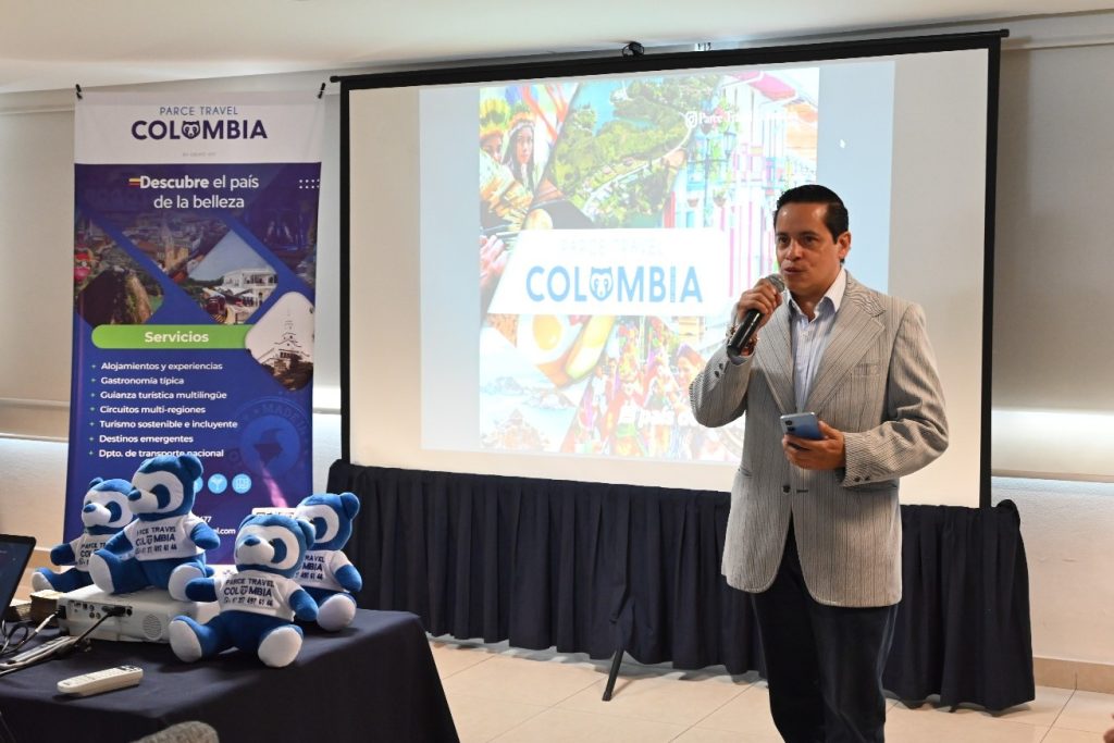 Raymundo Flores Melendez, Presidente de la AMAV CDMX.