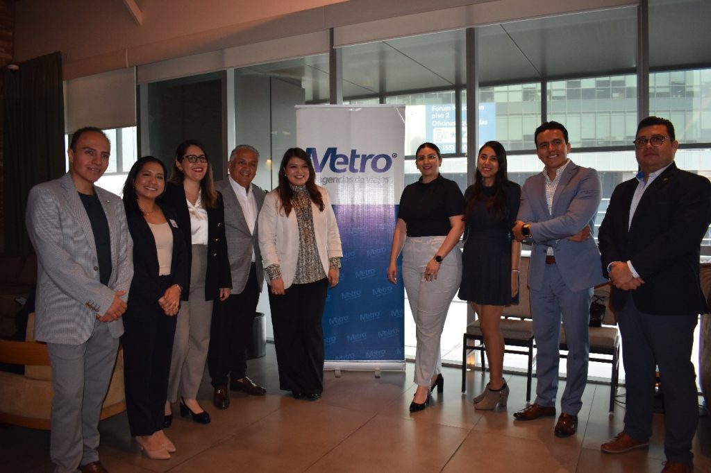 Equipo de Accor México encabezado por Mario Rosas, Director para Latinoamérica.