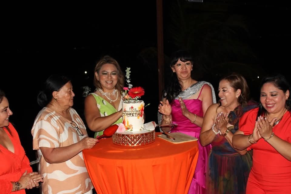 Celebración del primer aniversario de CONFETUR Capítulo Quintana Roo.