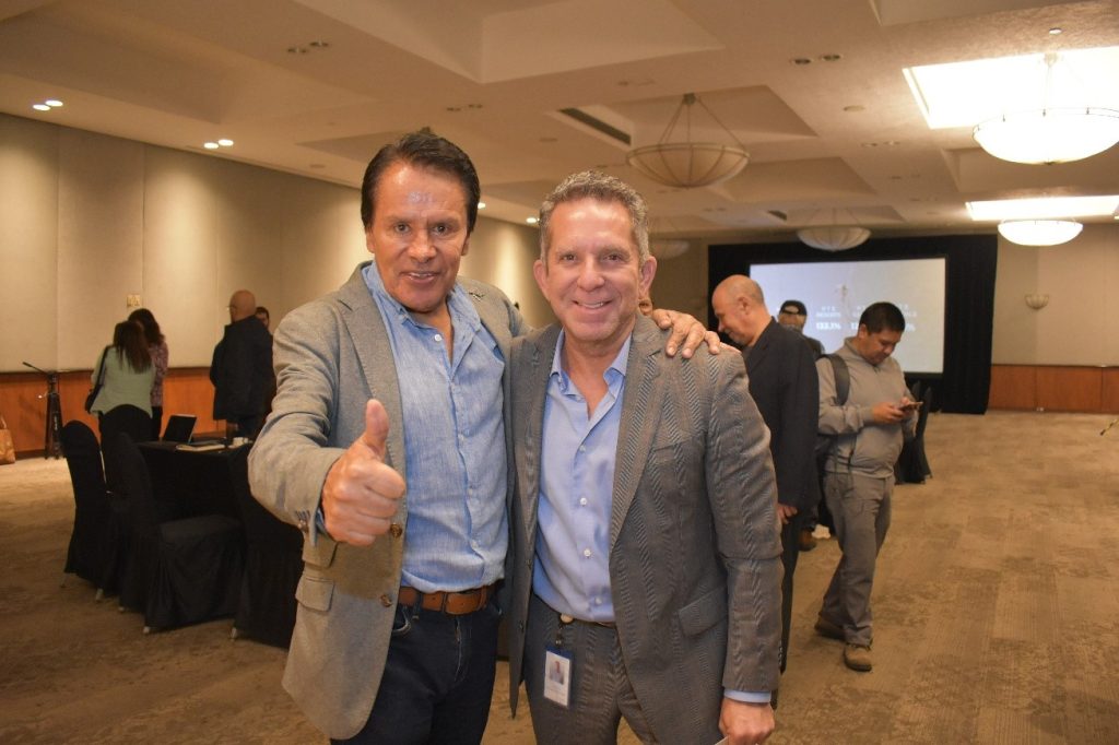 Juan Enríquez, Director de Nexos Turísticos y Enrique Calderón de Posadas.
