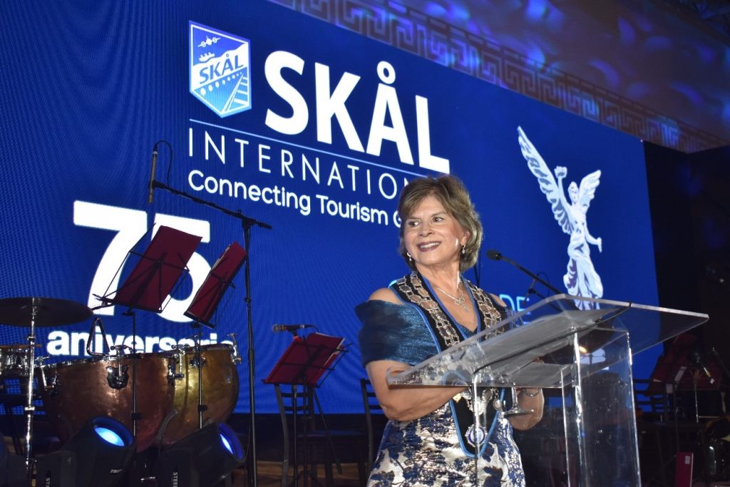 Cristina Vázquez, Presidenta del Club Skål Internacional de la Ciudad de México.