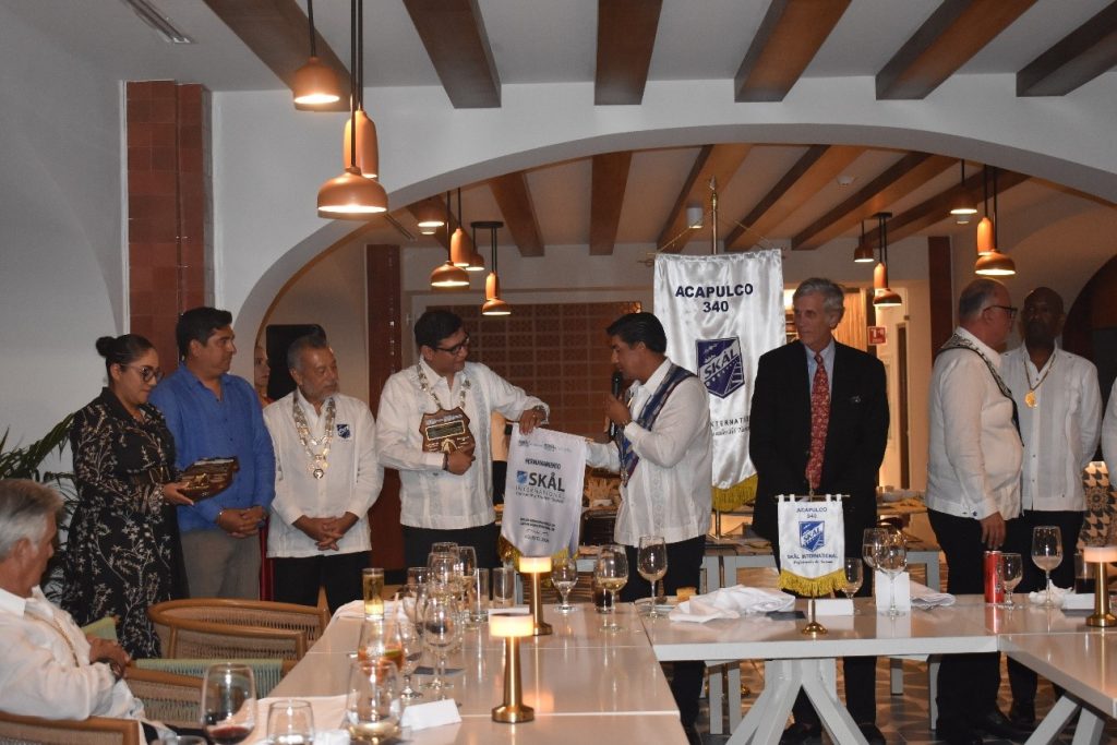 Hermanamiento del Club Skål Cozumel 569 y el Club Skål Acapulco 340.