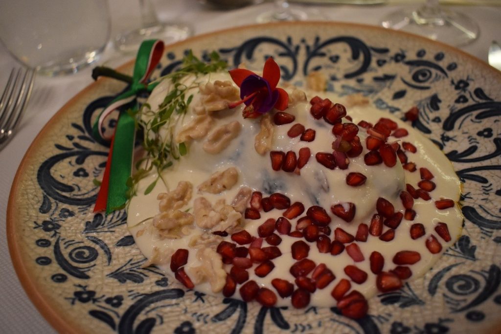 El Plato fuerte fue el tradicional Chile en Nogada por el Chef Víctor Velázquez.