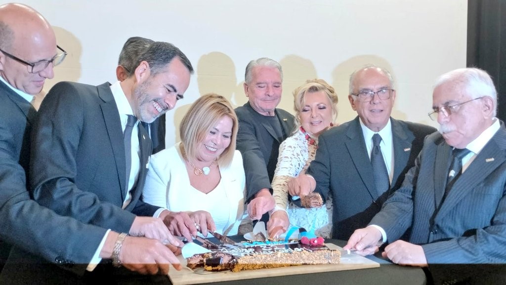 Festejo del 32 aniversario de la Asociación Metropolitana de Agencias de Viajes.