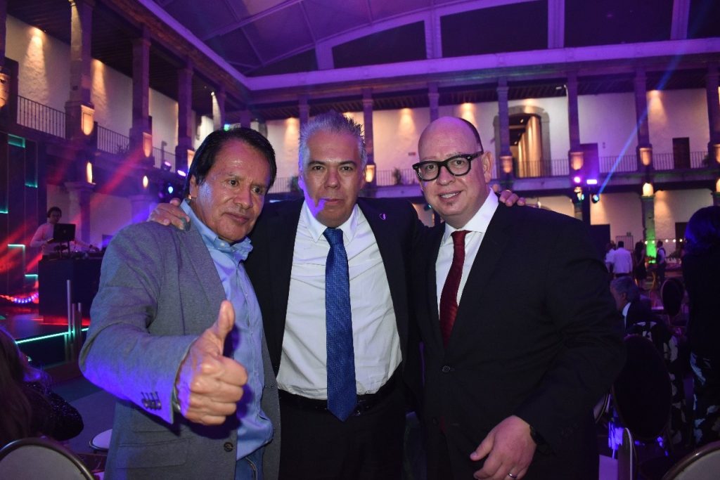 Juan Enríquez, Ignacio (Taico Alarcón) y Luis Javier Cué de la Fuente.