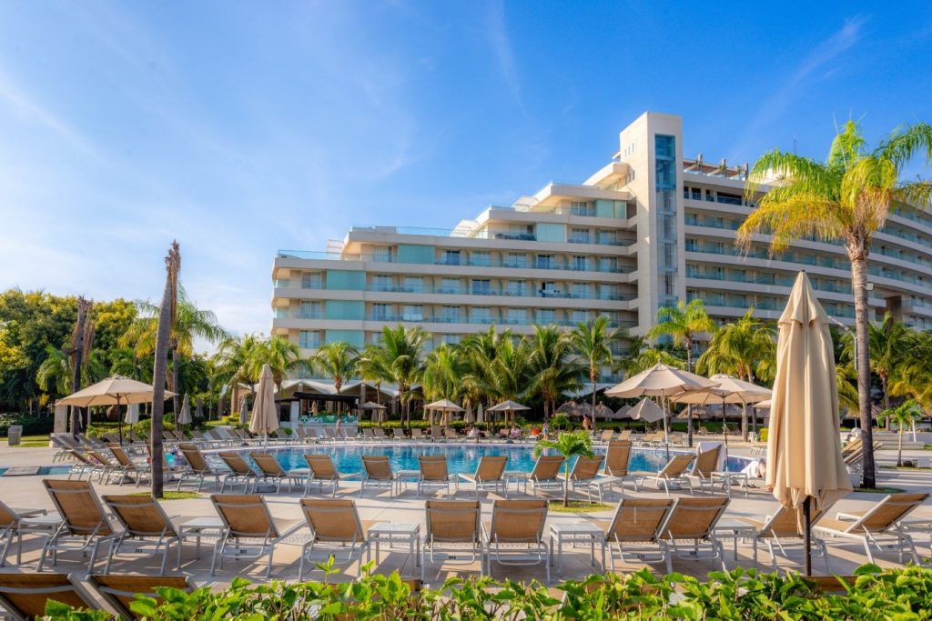 Palacio Mundo Imperial, un referente de innovación, diseño y experiencias únicas en la Riviera Diamante Acapulco.