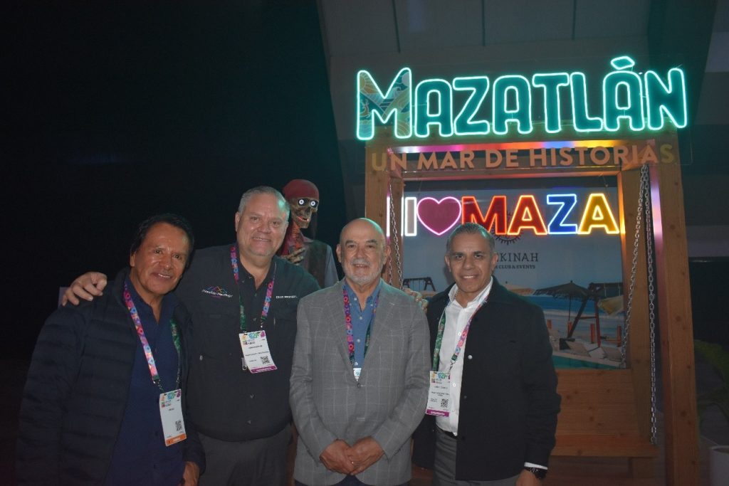 Juan Enríquez, Einar Brodden, Roberto Ibarra y Daniel Cornejo.