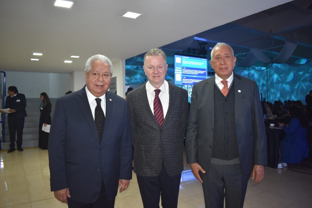 Vicente Gutiérrez Camposeco, Presidente de la CANACO CDMX. 