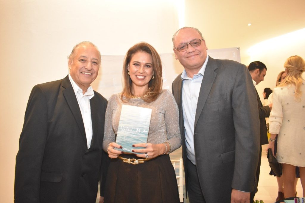 Gloria Torruco acompañada de los Chefs Jorge Orozco y Jorge Wooldrich.