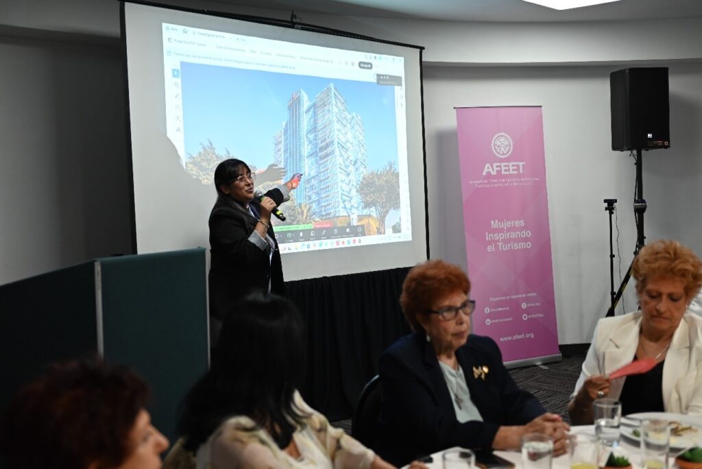 Presentación a asociadas AFEET de Fiesta Inn Insurgentes Viaducto CDMX.