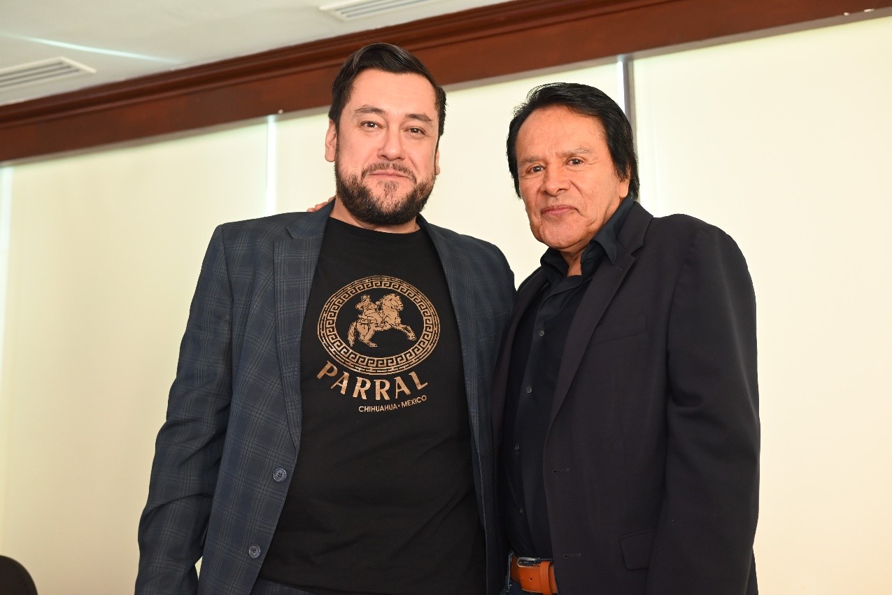 Ing. Julio Omar Chávez Ventura y Juan Enríquez Olguín.