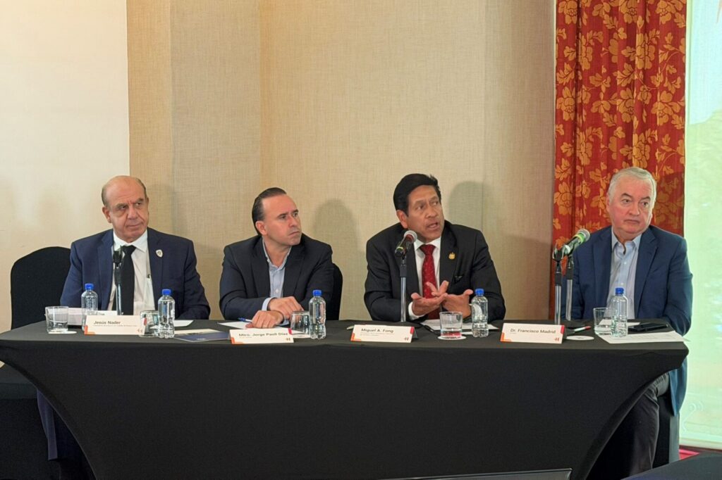 Miguel Ángel Fong, Presidente de la Asociación Mexicana de Hoteles y Moteles.
