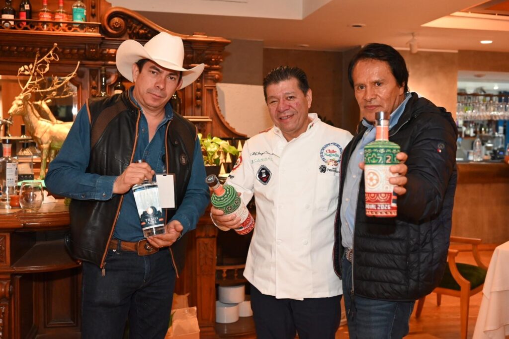 Tequila Trago Azul fue el maridaje perfecto para degustar el Chile en Nogada.